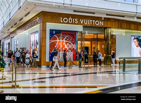 lv chadstone hours|Louis Vuitton Melbourne Chadstone.